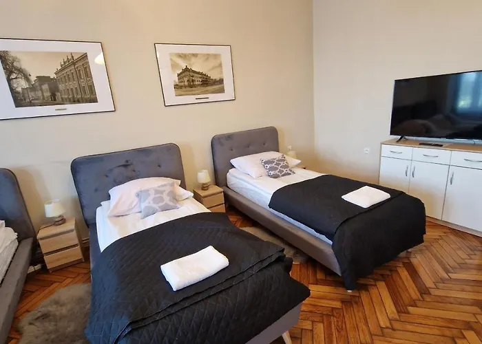 Czarna Owca- Goscinne בית אירוח